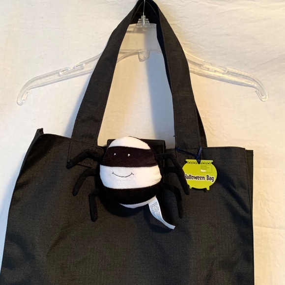 Target Spider Tote Bag & Skull Footless Tights & Skull Nails - Picture 4 of 15